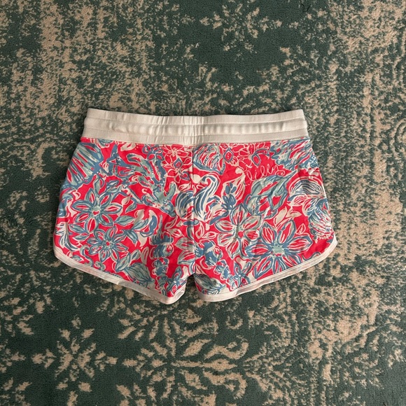 Lilly Pulitzer patterned shorts - Picture 2 of 3